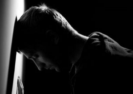 抑郁症患者有哪些症状表现?